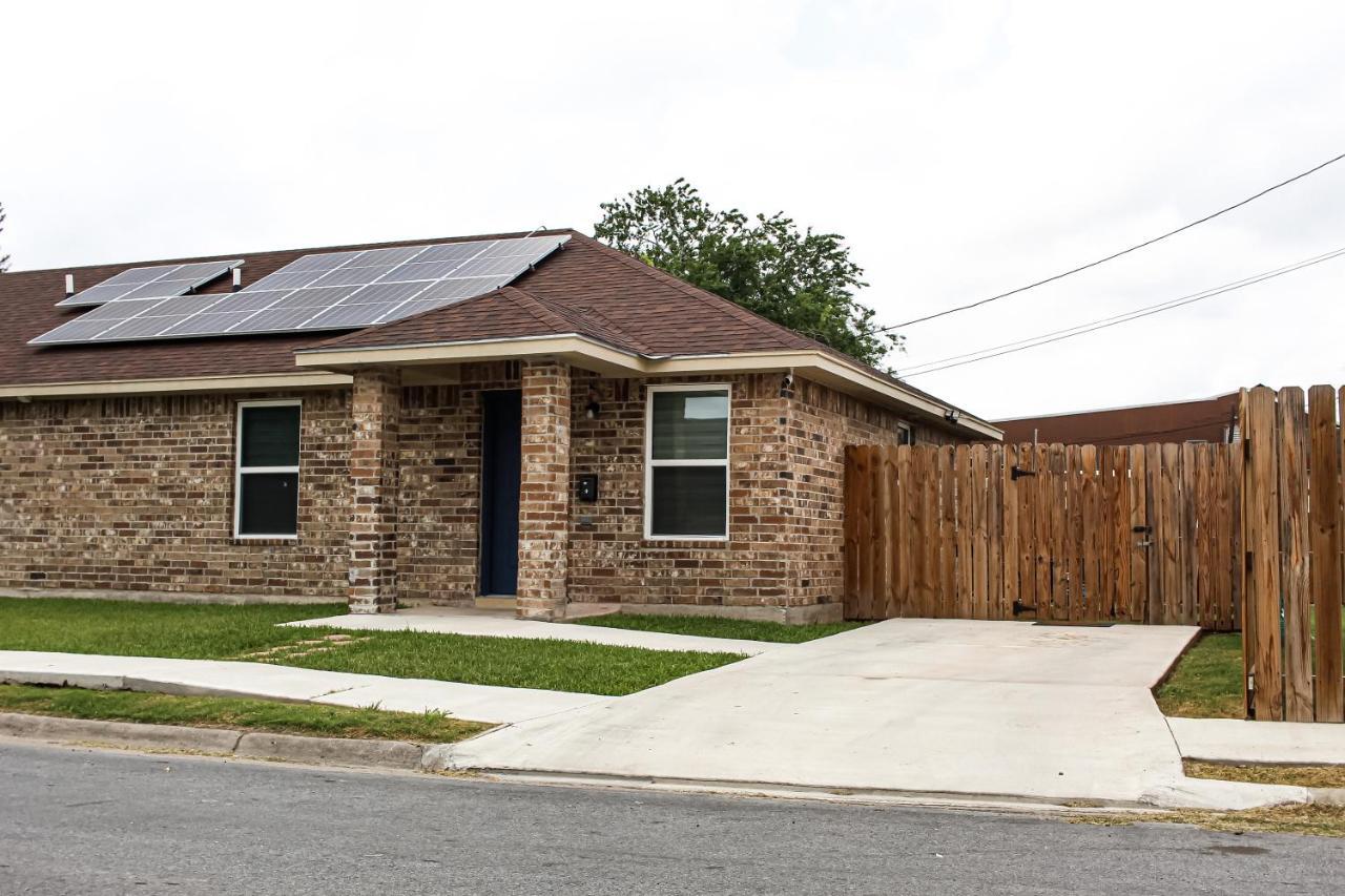 Casa Roble. Downtown Brownsville Esterno foto